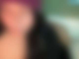 thickfreakylatina's Live Sex Cam Show