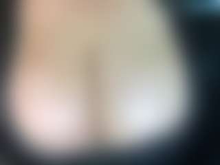 thickfreakylatina's Live Sex Cam Show