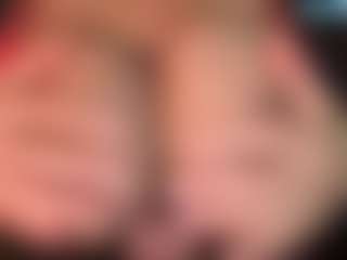 thickfreakylatina's Live Sex Cam Show