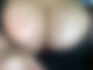 thickfreakylatina's Live Sex Cam Show