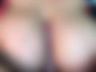 thickfreakylatina's Live Sex Cam Show