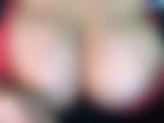 thickfreakylatina's Live Sex Cam Show