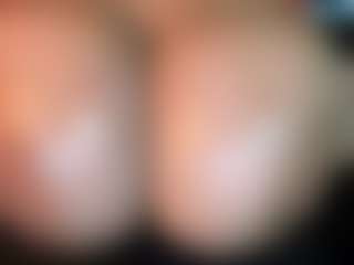Live cam show with thickfreakylatina - Oil on Camsoda