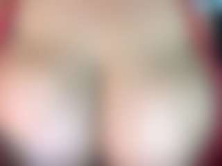 thickfreakylatina's Live Sex Cam Show