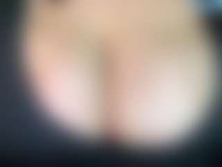 thickfreakylatina's Live Sex Cam Show