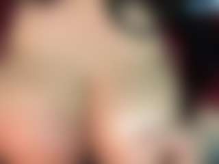 thickfreakylatina's Live Sex Cam Show
