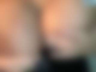 thickfreakylatina's Live Sex Cam Show