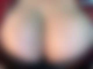thickfreakylatina's Live Sex Cam Show
