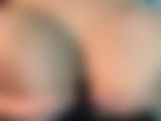 thickfreakylatina's Live Sex Cam Show