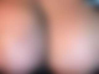 thickfreakylatina's Live Sex Cam Show