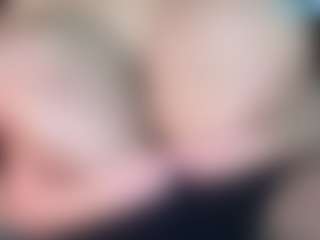 thickfreakylatina's Live Sex Cam Show