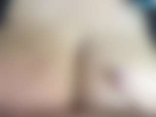 thickfreakylatina's Live Sex Cam Show