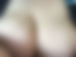 thickfreakylatina's Live Sex Cam Show
