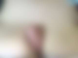 thickfreakylatina's Live Sex Cam Show