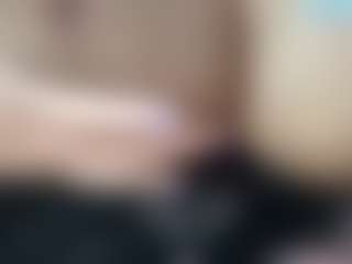 thickfreakylatina's Live Sex Cam Show