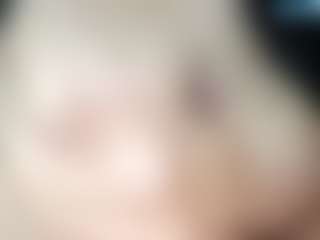 thickfreakylatina's Live Sex Cam Show