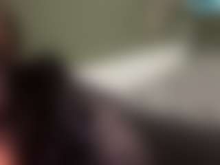thickfreakylatina's Live Sex Cam Show