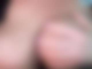 thickfreakylatina's Live Sex Cam Show