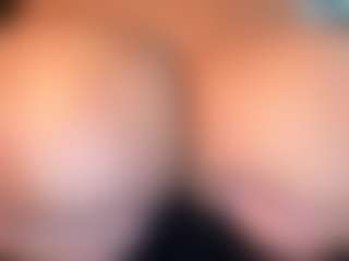 thickfreakylatina's Live Sex Cam Show
