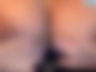 thickfreakylatina's Live Sex Cam Show