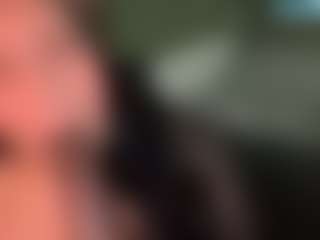 thickfreakylatina's Live Sex Cam Show