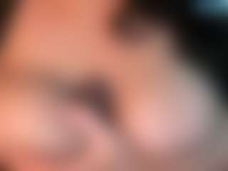 thickfreakylatina's Live Sex Cam Show