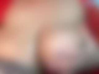 thickfreakylatina's Live Sex Cam Show