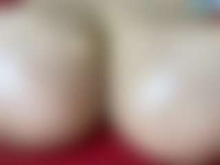 thickfreakylatina's Live Sex Cam Show