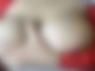 thickfreakylatina's Live Sex Cam Show
