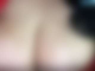 thickfreakylatina's Live Sex Cam Show