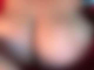 thickfreakylatina's Live Sex Cam Show