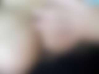 thickfreakylatina's Live Sex Cam Show