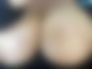 Live cam show with thickfreakylatina - Boots on boobsie.com