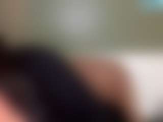 thickfreakylatina's Live Sex Cam Show