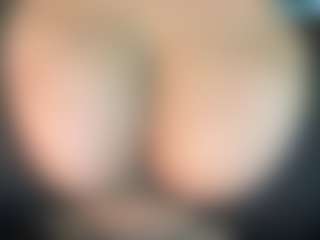 thickfreakylatina's Live Sex Cam Show