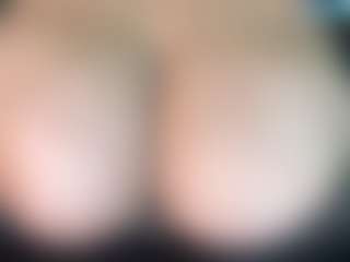 thickfreakylatina's Live Sex Cam Show
