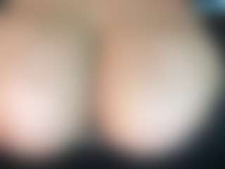 thickfreakylatina's Live Sex Cam Show