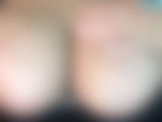 thickfreakylatina's Live Sex Cam Show