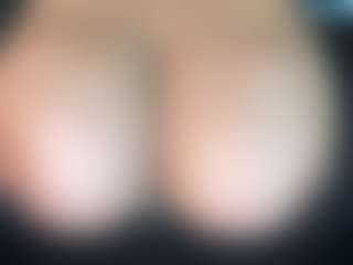 thickfreakylatina's Live Sex Cam Show