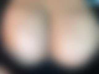 thickfreakylatina's Live Sex Cam Show