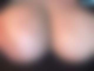 thickfreakylatina's Live Sex Cam Show