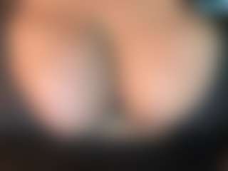 thickfreakylatina's Live Sex Cam Show