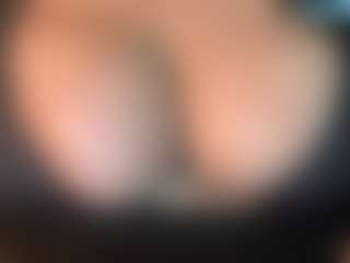 thickfreakylatina's Live Sex Cam Show