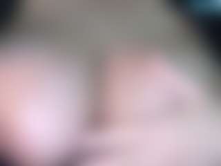 thickfreakylatina's Live Sex Cam Show