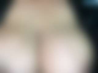 thickfreakylatina's Live Sex Cam Show