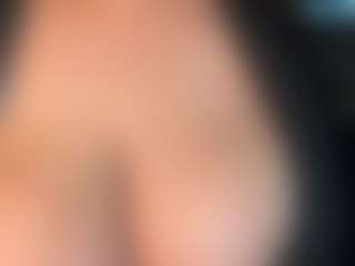 thickfreakylatina's Live Sex Cam Show
