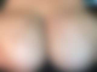 thickfreakylatina's Live Sex Cam Show