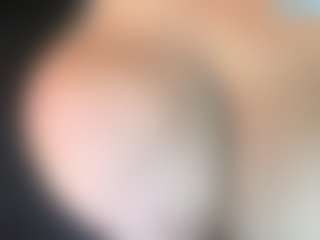 thickfreakylatina's Live Sex Cam Show