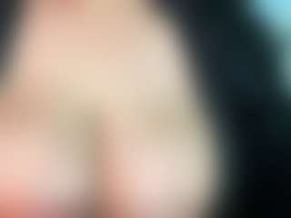 thickfreakylatina's Live Sex Cam Show