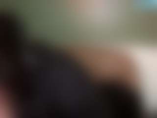 thickfreakylatina's Live Sex Cam Show